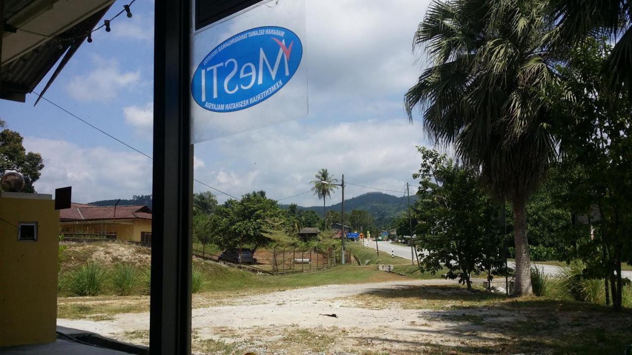 Kuntum Cottage Bed & Breakfast Kampung Tanjung Ipoh Kültér fotó