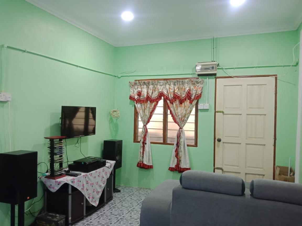 Kuntum Cottage Bed & Breakfast Kampung Tanjung Ipoh Kültér fotó