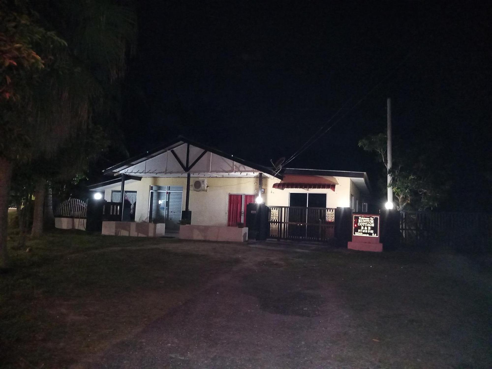 Kuntum Cottage Bed & Breakfast Kampung Tanjung Ipoh Kültér fotó